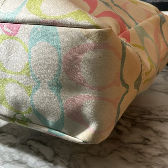 COACH Hampton Vintage Scribbles Handbag/Tote - Picture 9 of 16